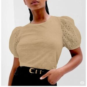 GAP Eyelet Puffy Sleeve Tee